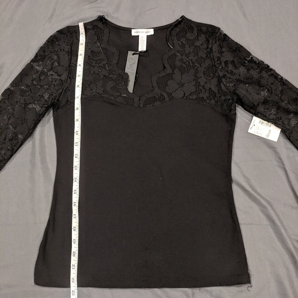 Black blouse for women - Picture 5 of 8